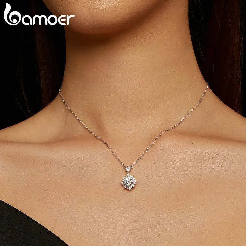 BAMOER Moissanite Halo Necklace for Women, 1 Carat Lab Grown Diamond 925 Sterling Silver Chain Necklace