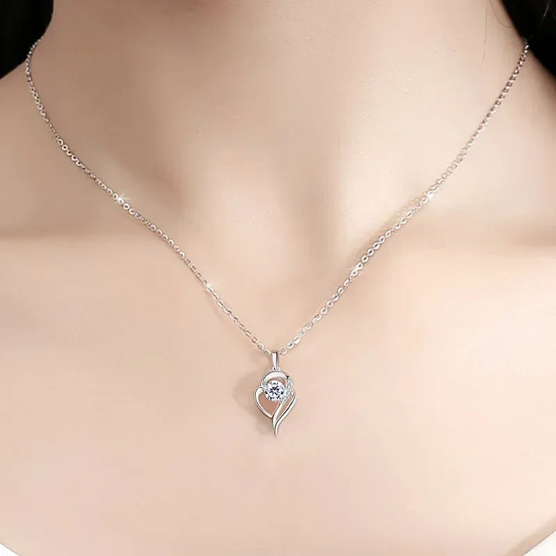 2023 Luxury GRA Certified 1 Carat Moissanite Pendant Necklace for Women Party 925 Sterling Silver Diamond Chain Necklaces