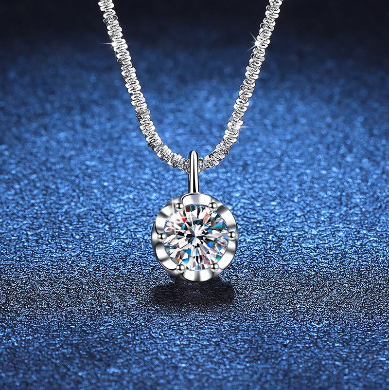 1-2CT Moissanite Pendants Necklaces for Women Party Wedding 925 Sterling Silver Sparkling Diamond Cauliflower Chain Fine Jewelry