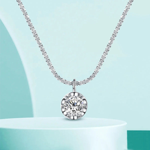 FEOBUR 1/2CT Sparkling Moissanite Diamond Necklace for Women Wedding Party S925 Sterling Silver Crown Pendant Chain Jewelry Gift
