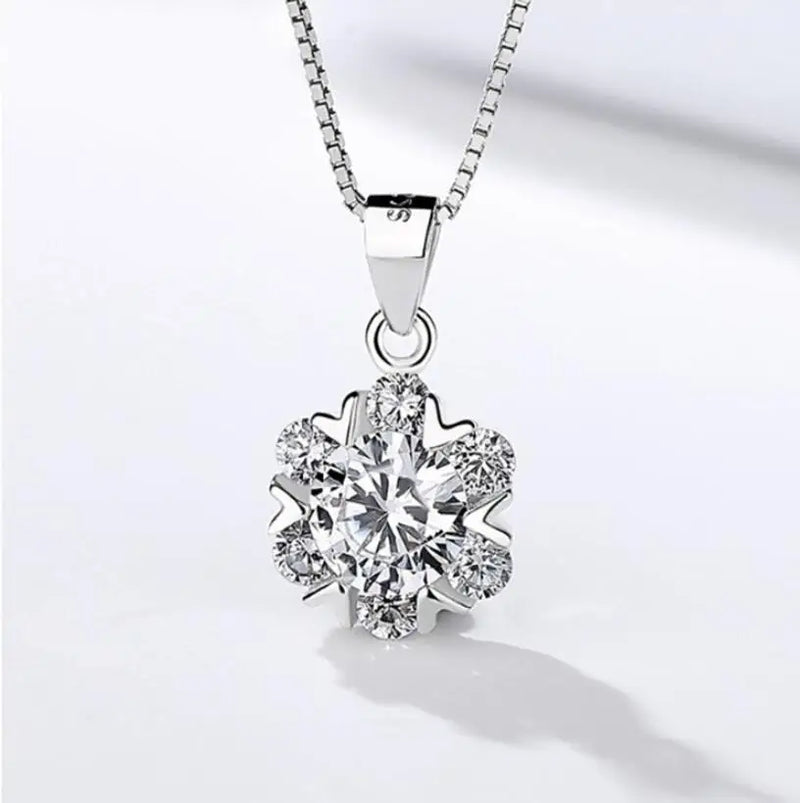 1 Carat Round Brilliant Cut D Color Moissanite Heart Arrow Pendant Necklace Silver 925 Diamond Gemstone Snowflake Necklace