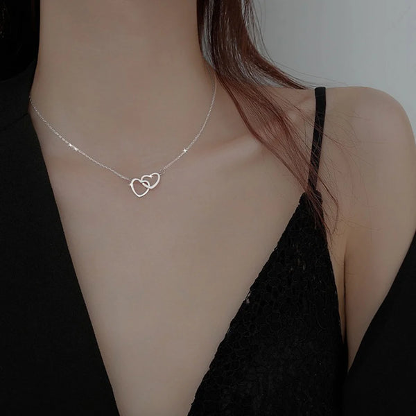 Simple Metal Hollow Double Heart Necklace for Women Creative Connected Heart Silver Color Clavicle Chain Necklace Party Jewelry